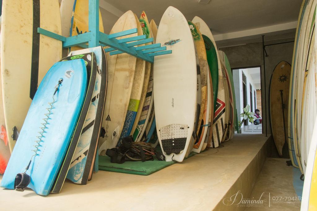 Cheeky Monkey Surf Camp Hotel Weligama Exterior foto