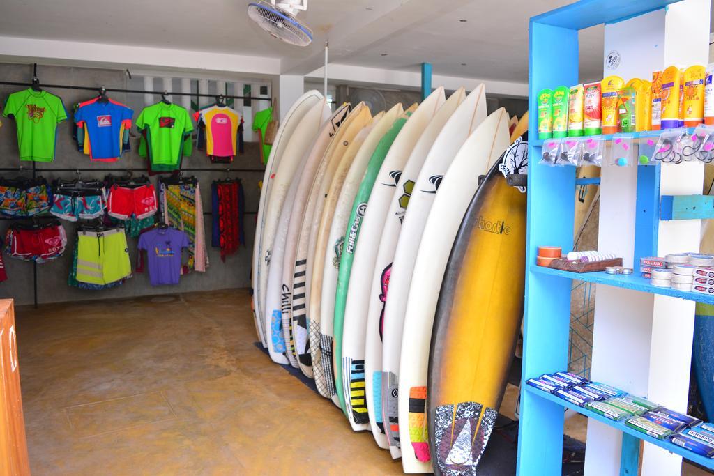 Cheeky Monkey Surf Camp Hotel Weligama Exterior foto